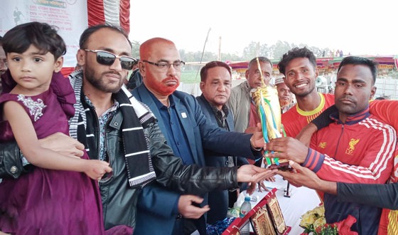 পার্বতীপুরে মিজানুর রহমান সিয়াম গোল্ডকাপ ফুটবল টুর্নামেন্ট অনুষ্ঠিত