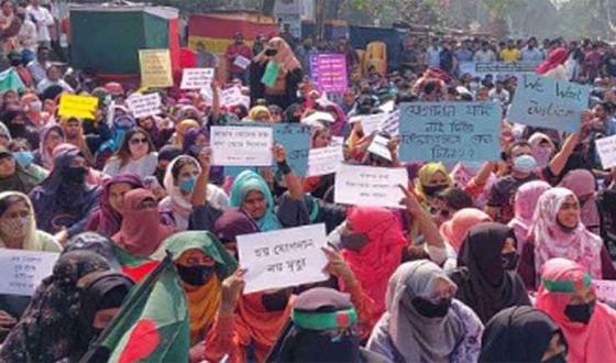 শাহবাগে ১১তম দিনের সমাবেশ করছে প্রাথমিকের নিয়োগবঞ্চিতরা