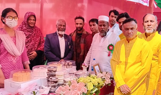 কাপাসিয়া ডিগ্রি কলেজ ক্যাম্পাসে বসন্তবরণ ও পিঠা উৎসব