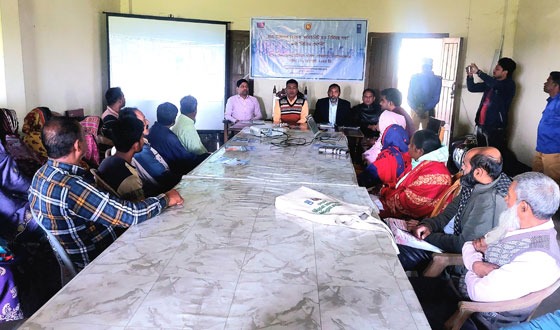 গোমস্তাপুরে গ্রাম আদালত বিষয়ক মতবিনিময় সভা