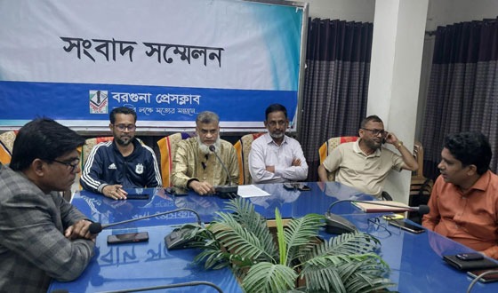 বেতাগী পৌরসভায় সড়ক উন্নয়ন কাজে অনিয়মের অভিযোগ