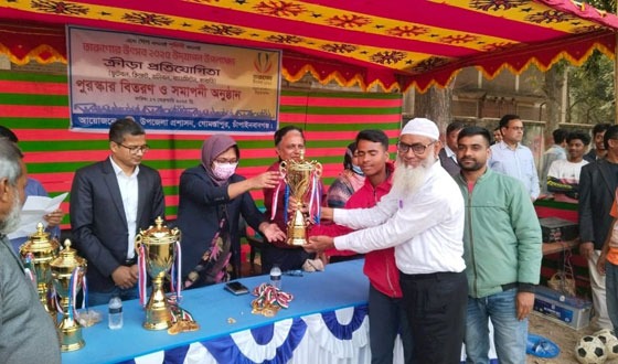 গোমস্তাপুরে তারন্য উৎসব ক্রীড়া প্রতিযোগিতার পুরস্কার বিতরণ
