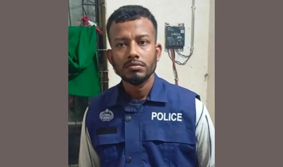 নাজিরপুরে জনতার হাতে ভুয়া পুলিশ সদস্য আটক