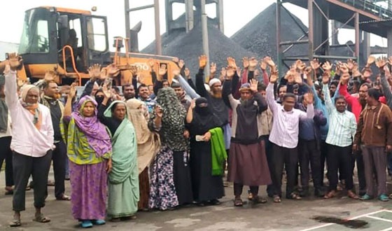 পাঁচদফা দাবিতে বড়পুকুরিয়া কয়লাখনিতে আউটসোর্সিং কর্মচারিদের কর্মবিরতি