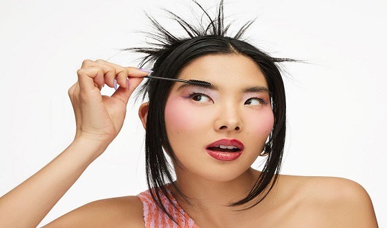 মেইকআপ ঠিক রাখার উপায়