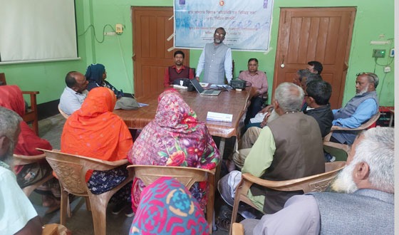 গোমস্তাপুরে গ্রাম আদালত বিষয়ক মতবিনিময় সভা