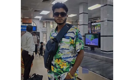 ডিমলায় ফেরিওয়ালা থেকে হটাৎ কোটি টাকার মালিক