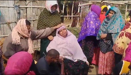 মান্দায় সড়ক দুর্ঘটনায় নিহত তিন বন্ধুর দাফন সম্পন্ন