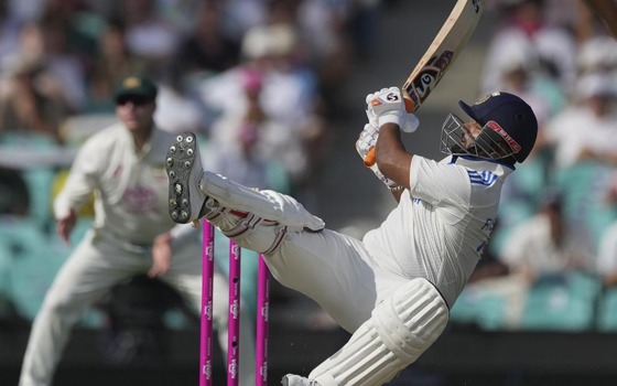 দেড়শর কাছাকাছি ভারতের লিড, পেন্ডুলামের মতো দুলছে সিডনি টেস্ট