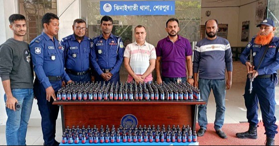 শেরপুরে ফেনসিডিলসহ আটক ১