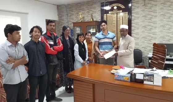 ছাত্র সংসদ নির্বাচনের দাবিতে স্মারকলিপি