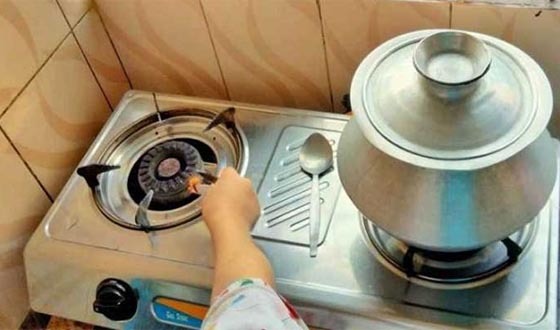 রাজধানীতে তীব্র গ্যাস সংকট, ভোগান্তিতে নগরবাসী