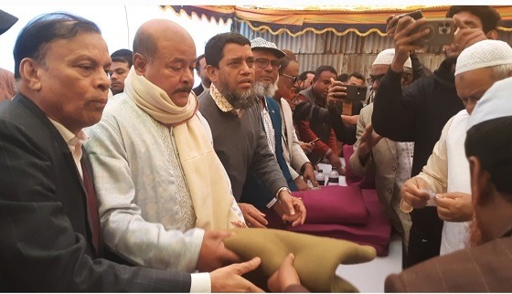 মুন্সিগঞ্জে বিএনপি'র যুগ্ন-আব্বায়ক অর্থায়নে দরিদ্র মাঝে কম্বল বিতরণ
