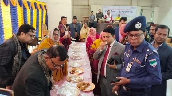 কালীগঞ্জে দিনব্যাপী পিঠা উৎসব অনুষ্ঠিত