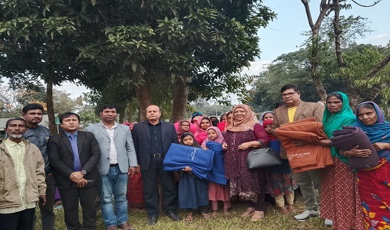 শামসুদ্দিন আয়েশা কল্যাণ সংস্থার কম্বল বিতরণ