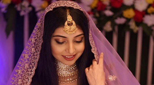 এবার বিয়ের পিঁড়িতে বসলেন পড়শী