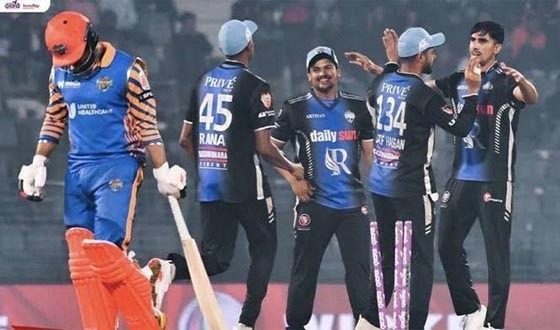 রুদ্ধশ্বাস ম্যাচে খুলনাকে হারিয়ে রংপুরের টানা সপ্তম জয়