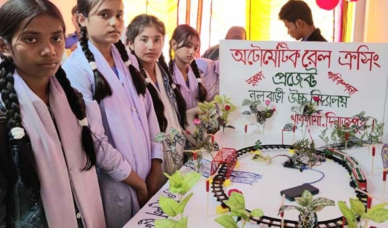 খানসামায় স্কুল শিক্ষার্থী ক্ষুদে বিজ্ঞানীদের 'সুরক্ষা প্রজেক্ট' প্রদর্শন