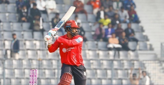 ঢাকার সাথে সহজ জয় পেলো বরিশাল