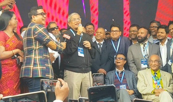 আত্মত্যাগীদের শ্রদ্ধা জানিয়ে নতুন বাংলাদেশ গড়তে হবে