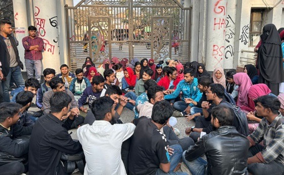 ক্লাসরুম ফিরে পেল ইবির ইসলামের বিভাগের শিক্ষার্থীরা