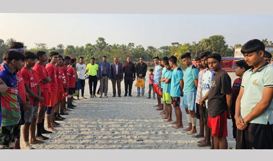 আশাশুনিতে ফুটবল টুর্ণামেন্টে ফাইনাল খেলা অনুষ্ঠিত
