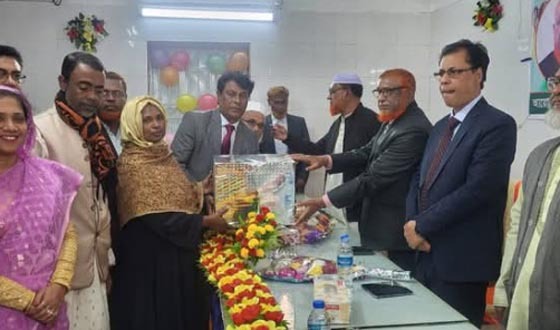 আশাশুনি সরকারি কলেজের অধ্যক্ষ আলীকে বিদায় সংবর্ধনা