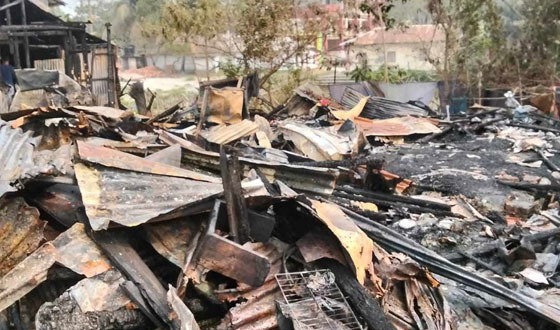 আমতলীতে আগুনে পুড়ে ১৩ ব্যবসা প্রতিষ্ঠান ছাই