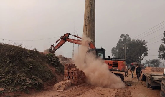 সৈয়দপুরে ৪ ইটভাটায় অভিযান জরিমানা আদায়