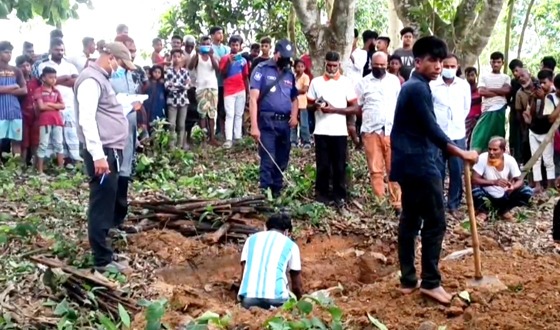 হাকিমপুরে ১৫ মাস পর কবর থেকে মরদেহ উত্তোলন
