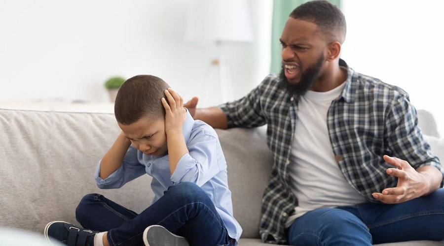 আপনার এই কথা গুলো সন্তানের আত্মবিশ্বাসে আঘাত করতে পারে