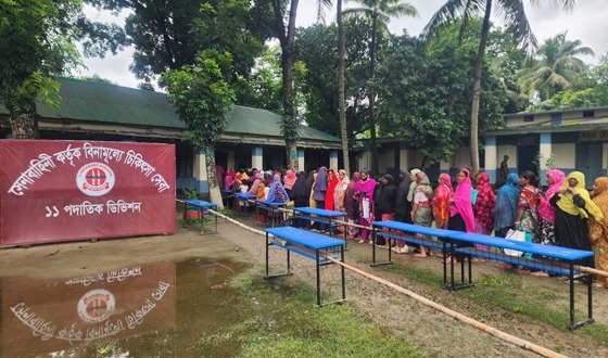 বগুড়ায় সেনাবাহিনীর বিনামূল্যে চিকিৎসা সেবা কার্যক্রম