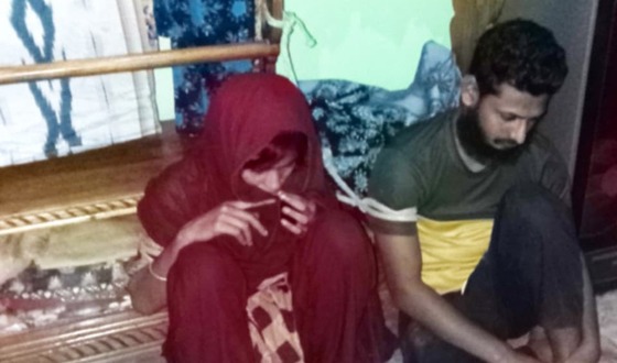 প্রবাসীর স্ত্রীর সঙ্গে আপত্তি অবস্থায় মাদরাসা শিক্ষক আটক