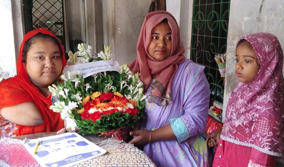 অদম্য লিতুন জিরার বাড়িতে ইউএনও নিশাত তামান্না