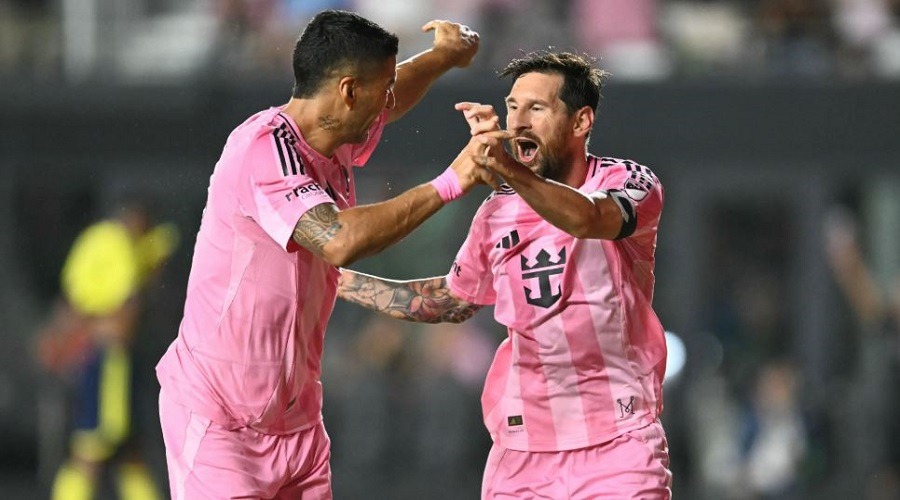 ফের জোড়া গোল মেসির