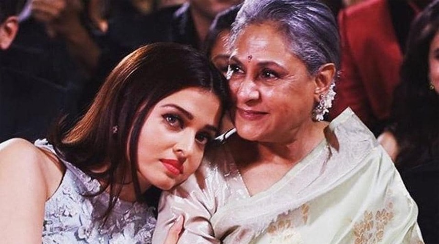 ফের চর্চায় বলিউডের শাশুড়ি-বৌমার সম্পর্ক