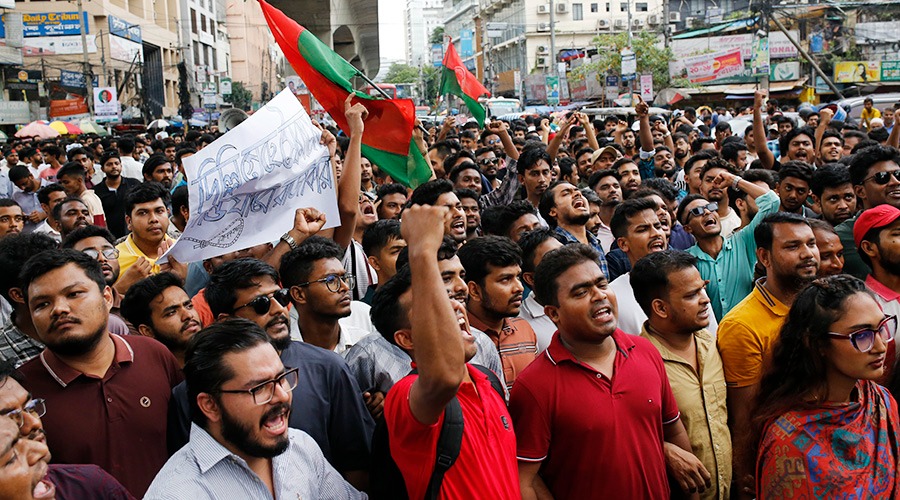 ছাত্রদলের বিক্ষোভ মিছিলে উত্তাল রাজধানী