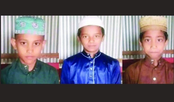 ঝিনাইগাতিতে মাইক্রোবাস চাপায় তিন শিশু নিহত