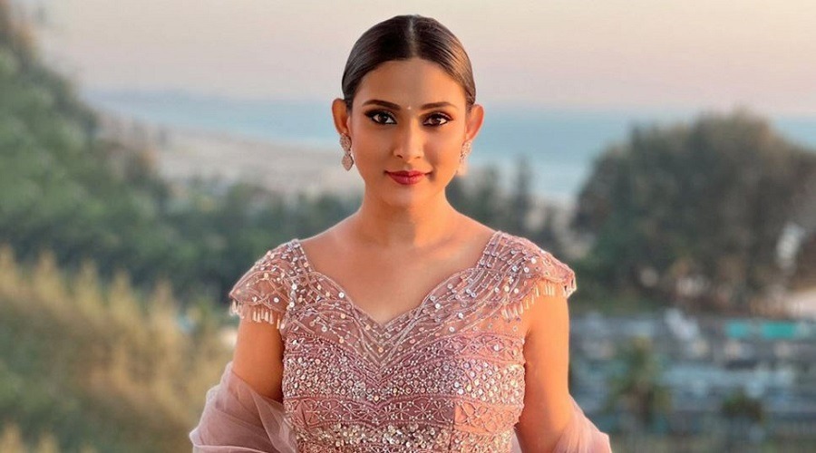 মেহজাবীনকে কটাক্ষ: ‘অপেক্ষায় থাকেন’ জবাব অভিনেত্রীর!