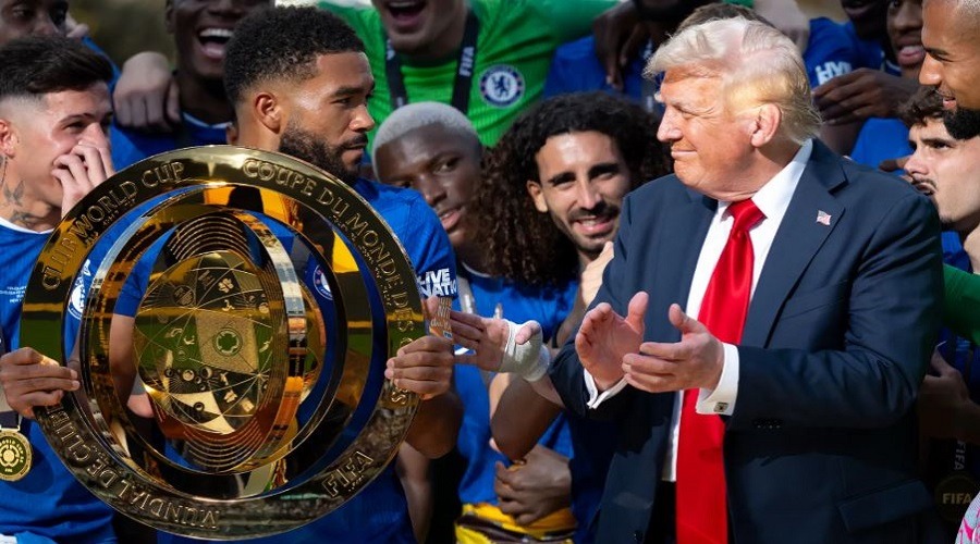 রেপ্লিকা ট্রফি দেওয়া হয়েছে চেলসিকে!