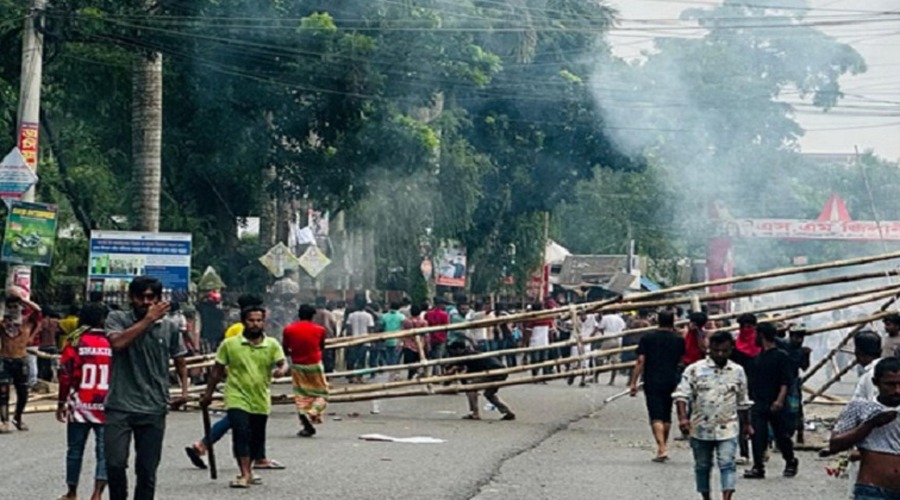 গোপালগঞ্জে রণক্ষেত্র পরিস্থিতিতে নিহত ৪, আহত?