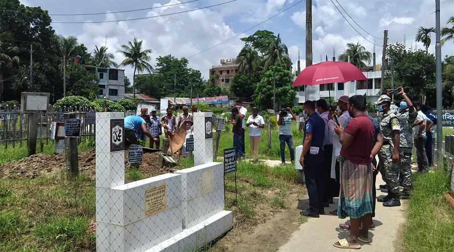 গোপালগঞ্জে সংঘর্ষে নিহত তিনজনের মরদেহ উত্তোলন