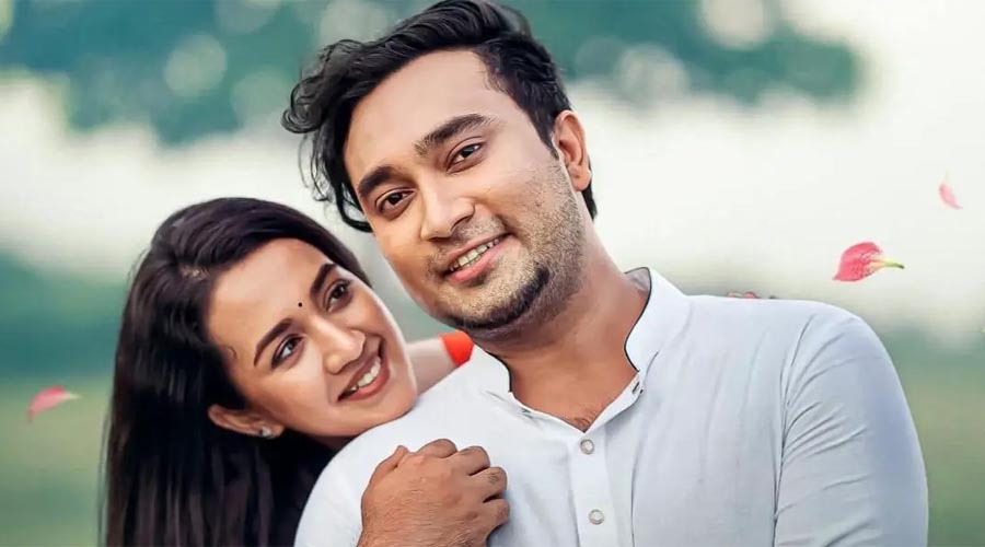 জোভান-আইশার ‘আবেগ’: পর্দায় বাস্তব জীবনের ছোঁয়া