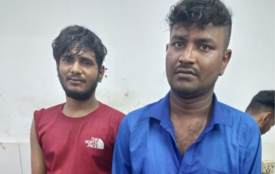 টঙ্গীতে দুই ছিনতাইকারী গ্রেপ্তার, মোটরসাইকেলে আগুন দিল ক্ষুব্ধ জনতা