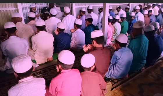 গফরগাঁওয়ে ঘাগড়া পোড়াবাড়ীয়া মাদরাসায় দোয়া