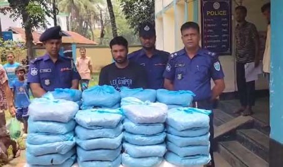 শাল্লায় ১৫ লাখ টাকার গাঁজাসহ ৩ মাদক কারবারি গ্রেফতার