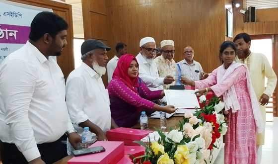 মান্দায় কৃতি শিক্ষার্থীদের সংবর্ধনা ও পুরস্কার বিতরণ