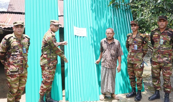 লক্ষ্ণীছড়ি জোনের সেনাবাহিনী কর্তৃক মানবিক সহায়তা প্রদান