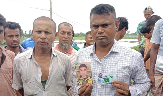 ৩৭ তম বিয়ে করতে এসে ক্ষেতলালে ২ ভূয়া সেনা সদস্য আটক