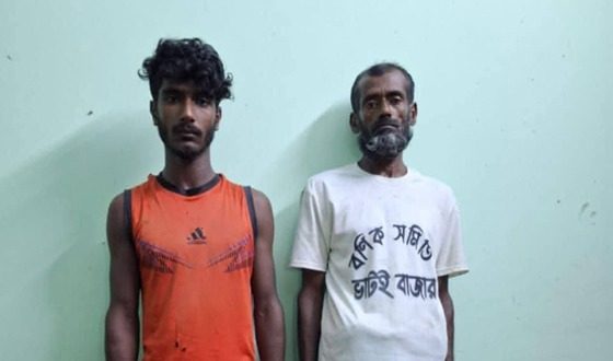 শৈলকুপায় অস্ত্রসহ আটক ৩